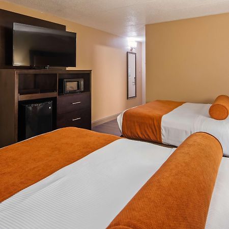 Best Western Crossroads Of The Bluffs Council Bluffs Exterior photo