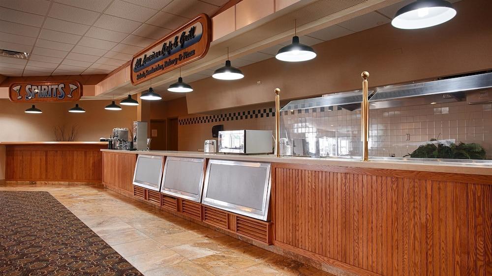 Best Western Crossroads Of The Bluffs Council Bluffs Exterior photo