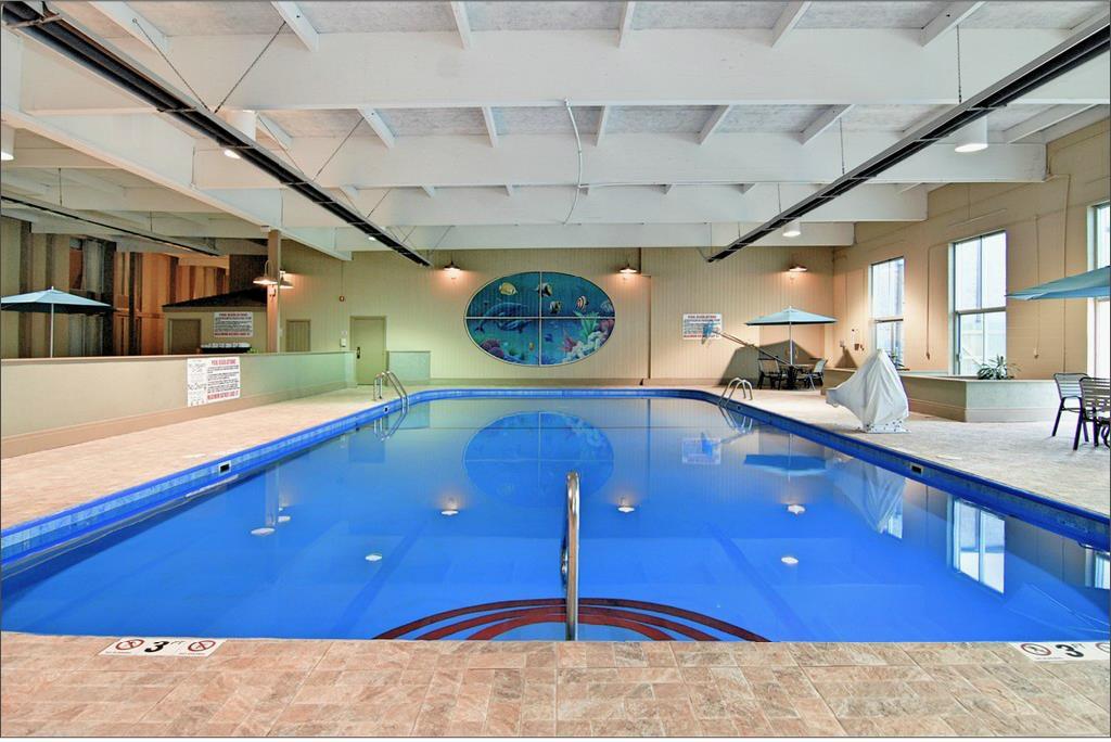 Best Western Crossroads Of The Bluffs Council Bluffs Exterior photo