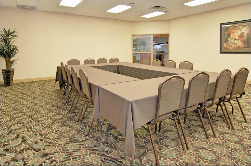 Best Western Crossroads Of The Bluffs Council Bluffs Facilities photo